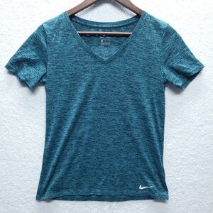 NIKE DRI-FIT Shirt Women’s M Regular Fit V-Neck T-Shirt Athleisure Running